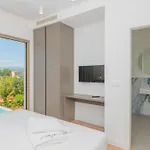 Modern And Luxurious With Swimming Pool In * Zmijavci