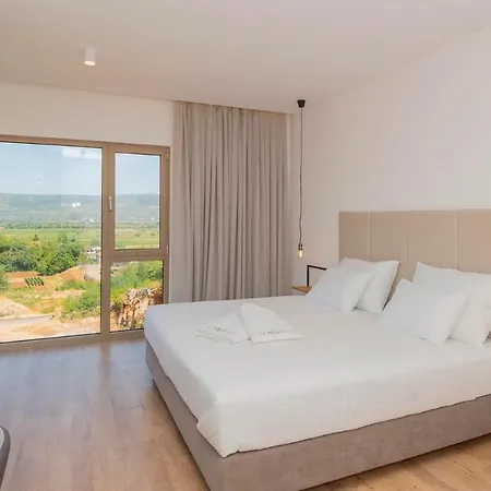 Modern And Luxurious With Swimming Pool In Villa *